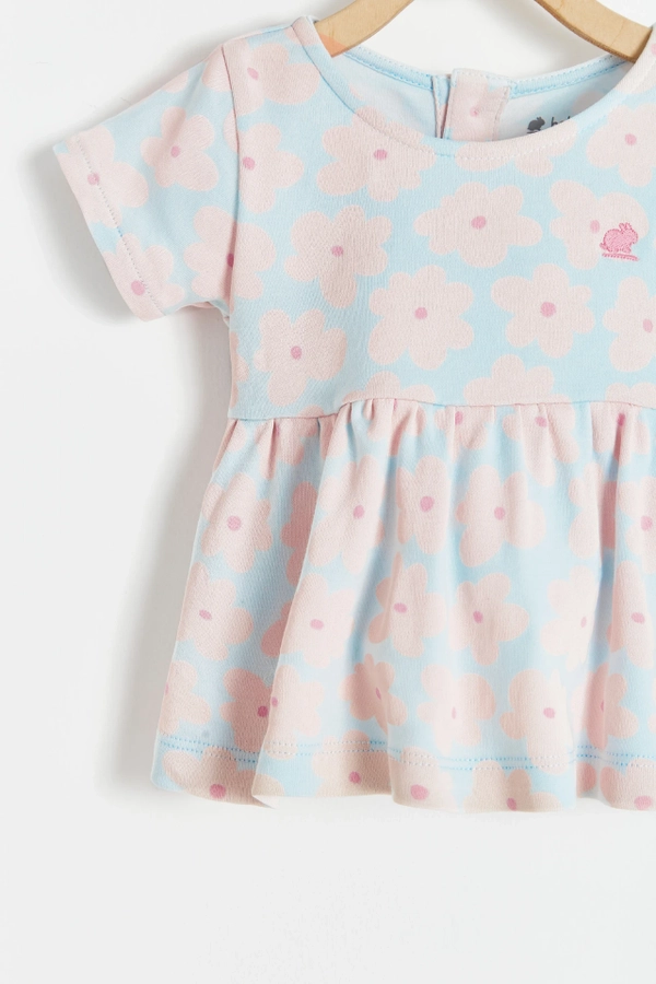 Flower Short Sleeve Set. Detail view