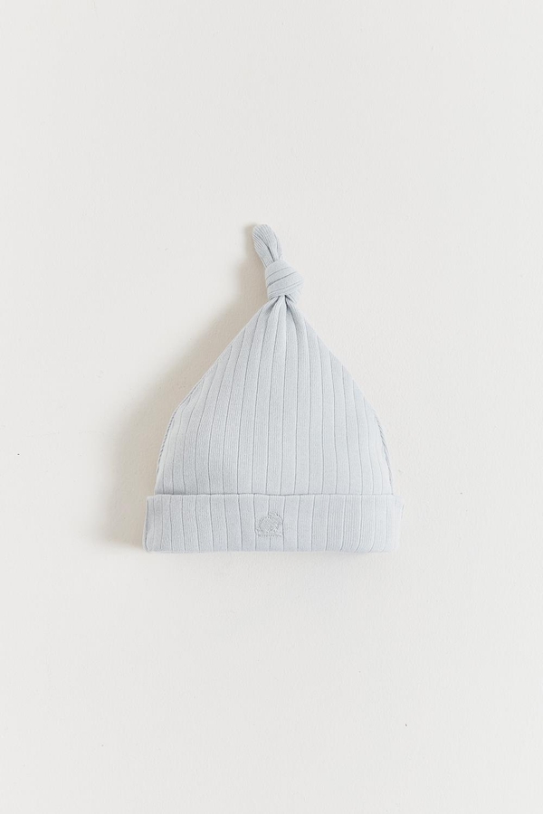 Point Knot Beanie