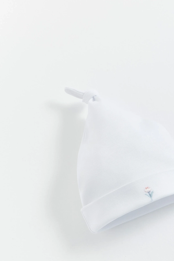 Premium Peruvian Pima Cotton Tulips Knot Beanie for Infant. Detail view