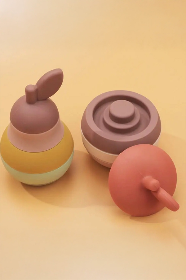 Silicone Stack Apple-Mansa Bois. Font view