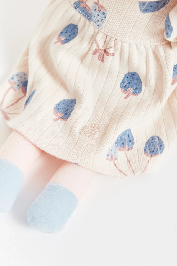 Premium Cotton Berrypop Doll. Pattern view