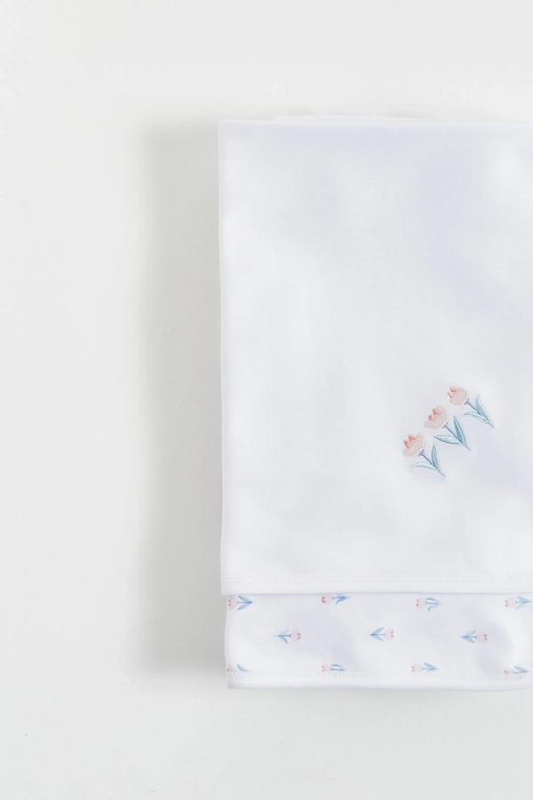Premium Peruvian Pima Cotton Tulips Receiving Blanket for Infant. Detail view
