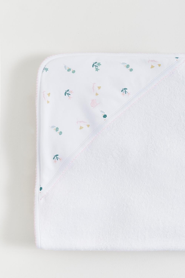 Premium Cotton Mila Small Hooded Towel for Infant. Detail view