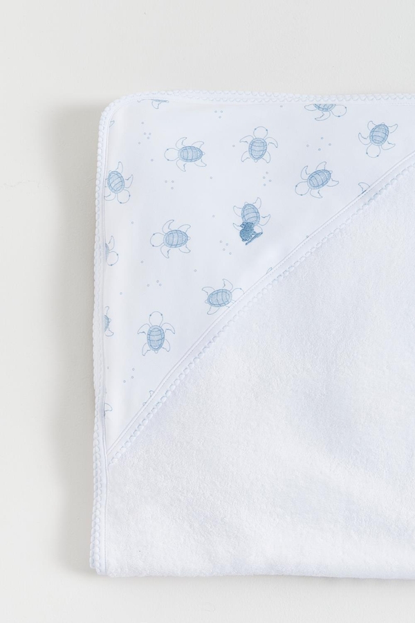 Premium Cotton Turtles Small Hooded Towel for Infant. Pattern view