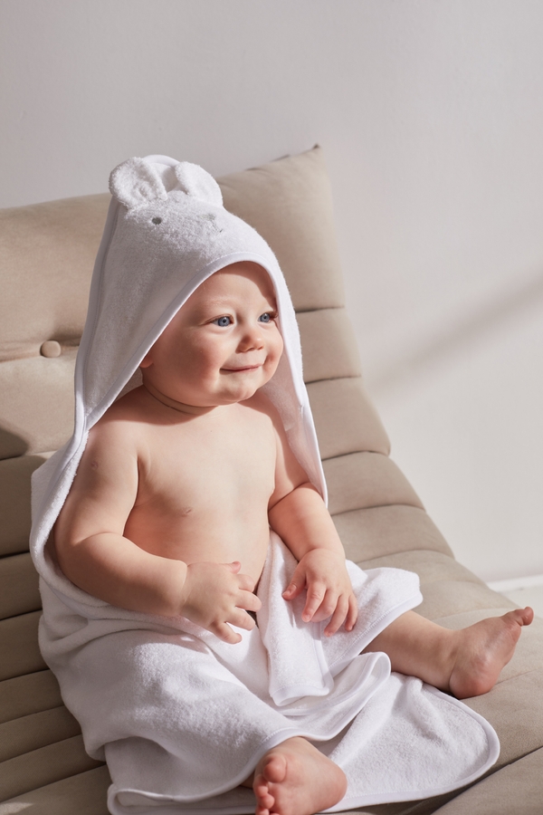 Premium Cotton Paws Small Hooded Towel for Infant. Baby model view